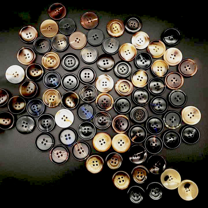 Button Resin Is A Non-pre-accelerated Phthalic Unsaturated Polyester Resin. It Has High Mechanical Strength, High Hardness, Good Toughness, Good Weather Resistance, And Good Compatibility with Fillers